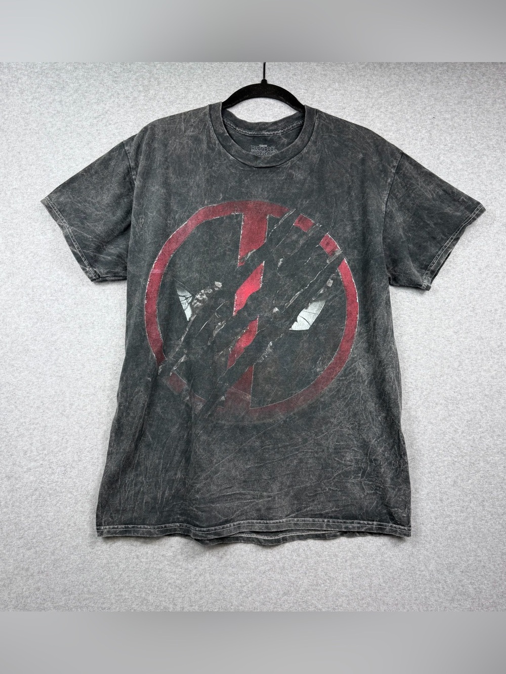 Marvel Deadpool Wolverine Slashed Logo Acid Wash Graphic T-Shirt Mens Small